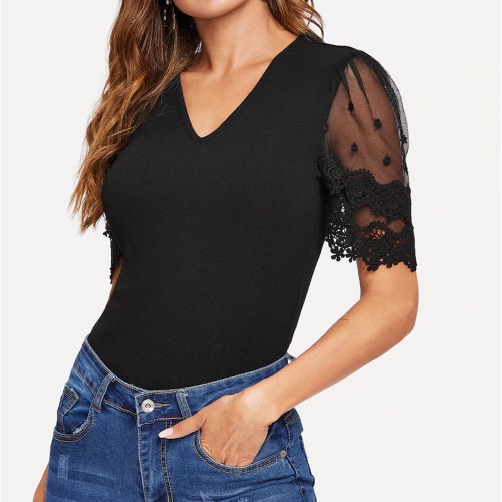 Sweet Lace & Mesh  Sleeve Blouse